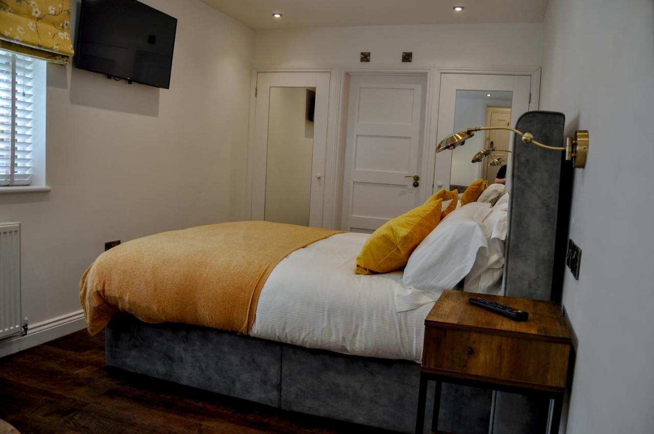 Upstairs At 33 - Self Check In Boutique Accommodation In Worcester Centre Zewnętrze zdjęcie